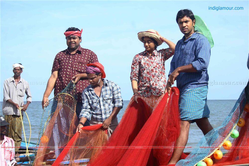 Puthiya Theerangal Movie hd photo