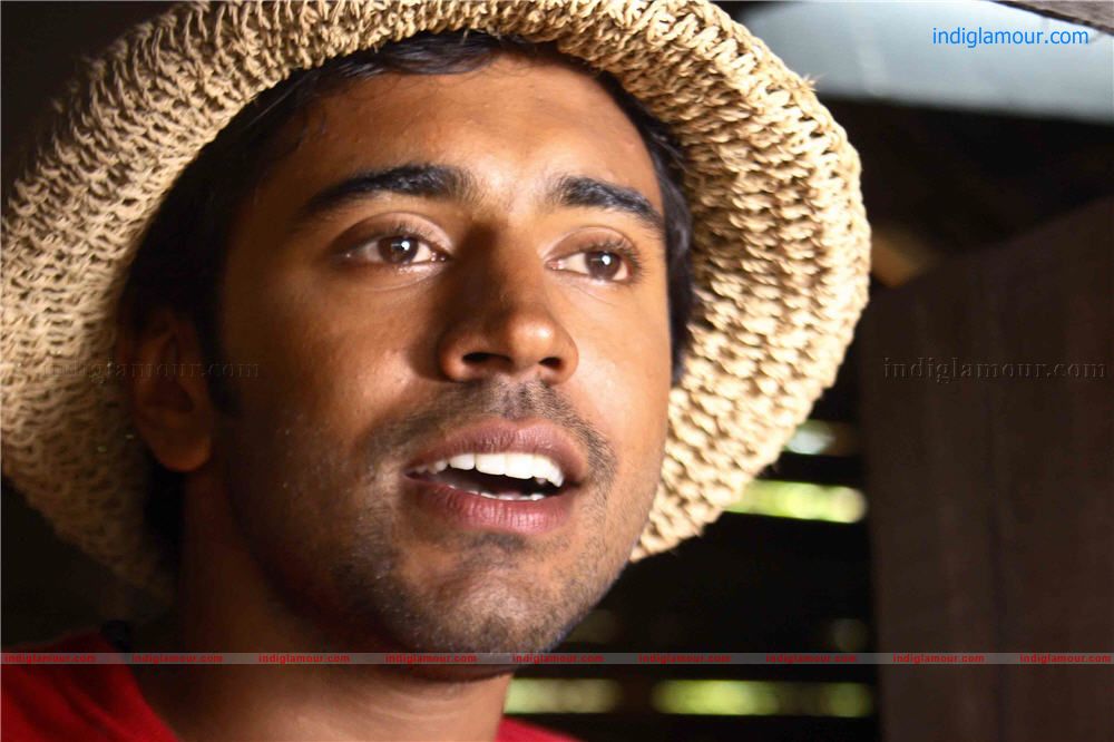 Puthiya Theerangal Movie hd photo
