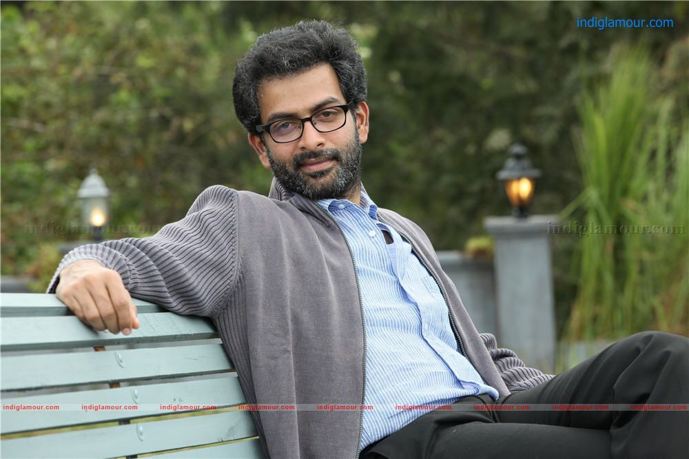Ayaalum Njanum Thammil Movie hd photo