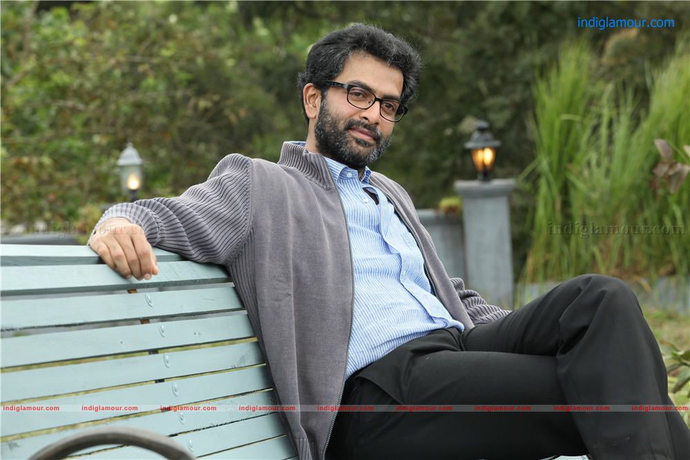 Ayaalum Njanum Thammil Movie hd photo