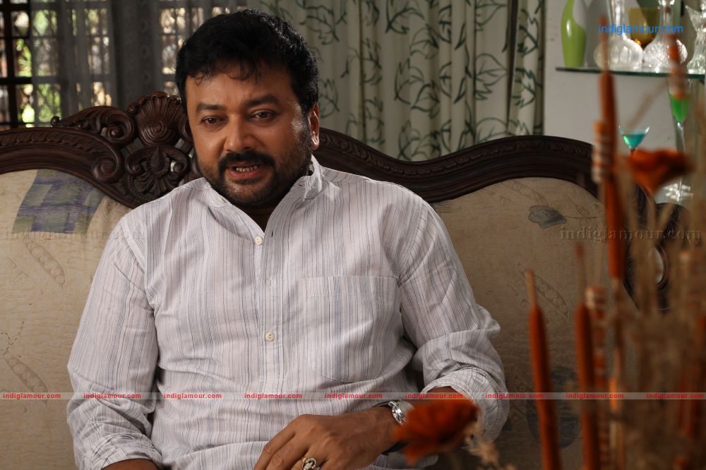 Njanum Ente Familyum Movie hd photo