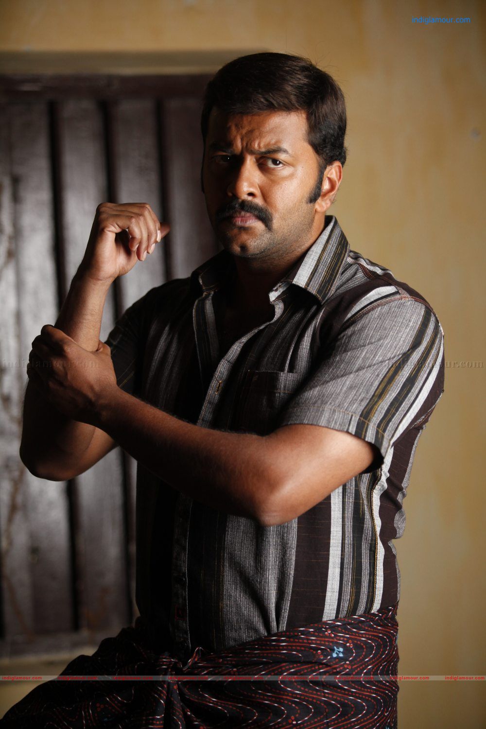 Outsider Movie hd photo