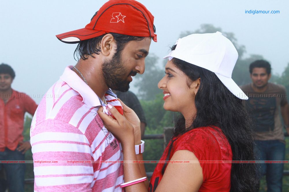 Ezham Suryan Movie hd photo