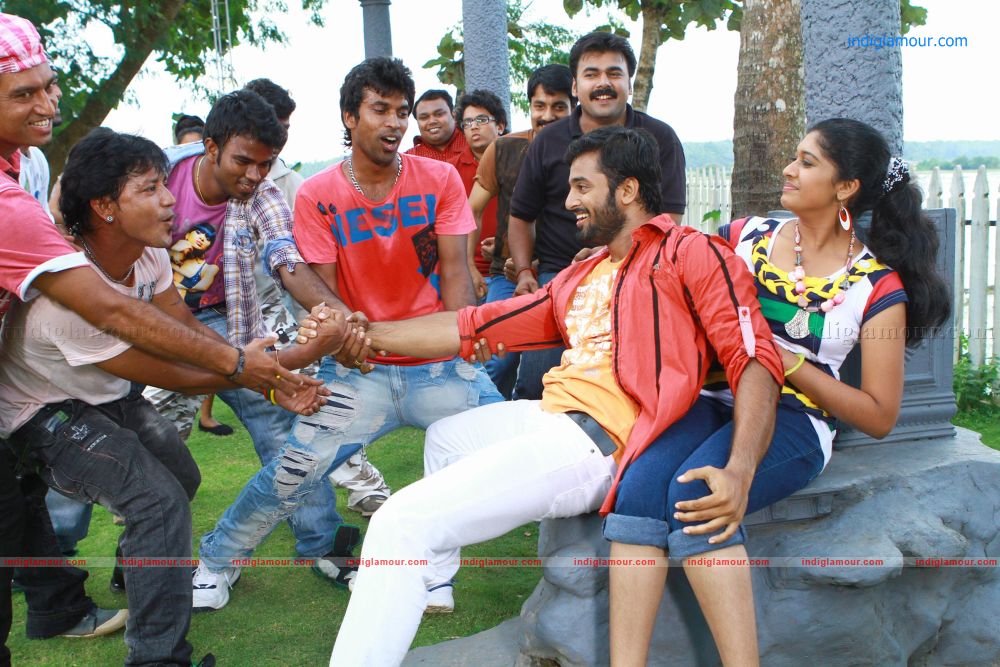 Ezham Suryan Movie hd photo