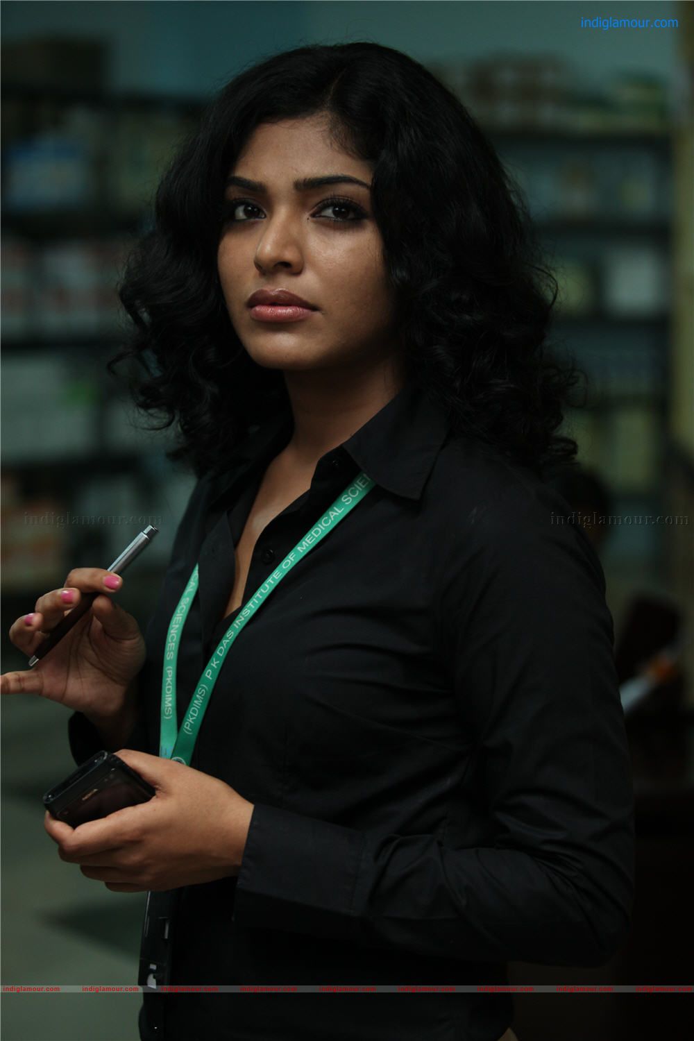 Ayaalum Njanum Thammil Movie hd photo