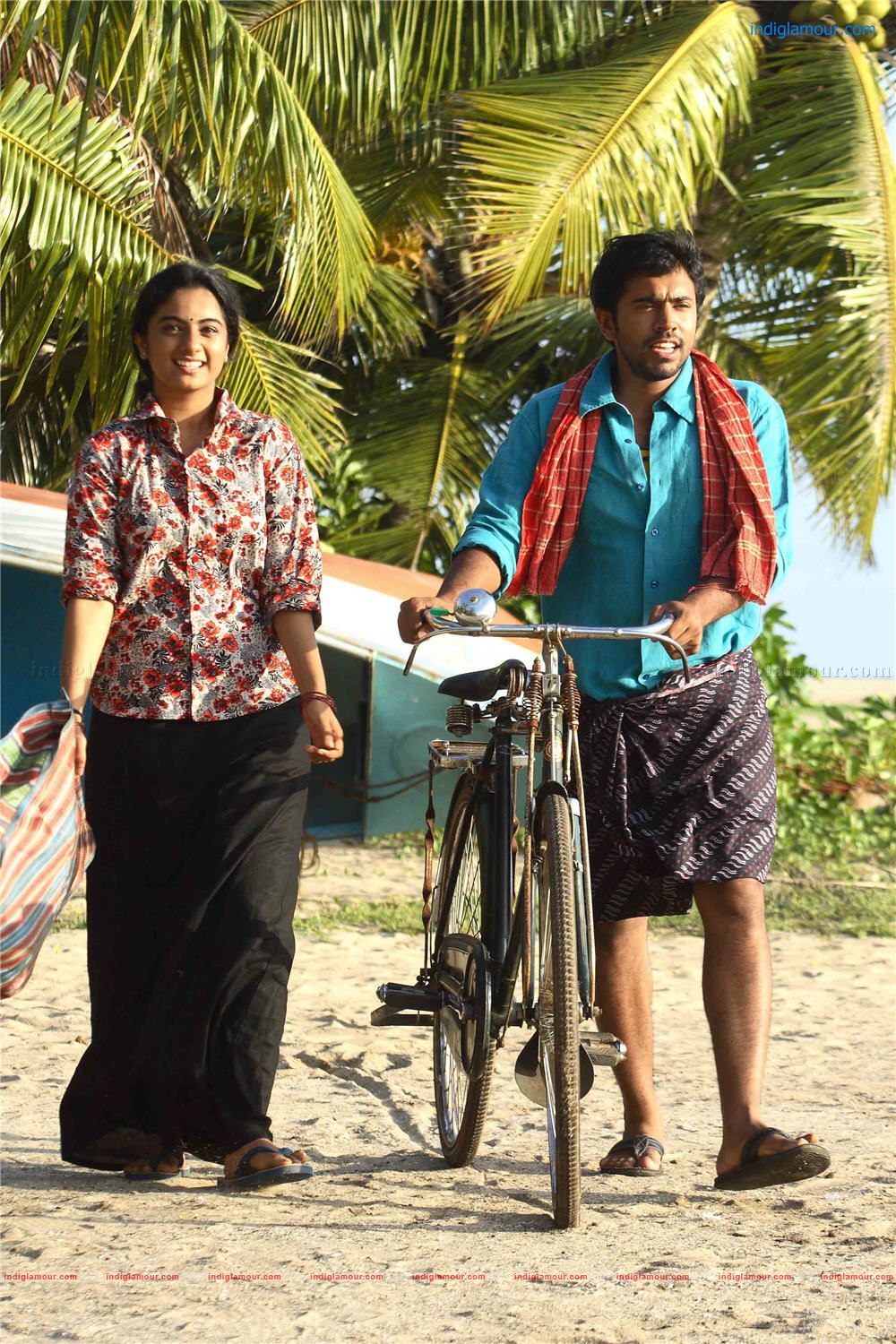 Oru Karyam Parayanund Movie hd photo