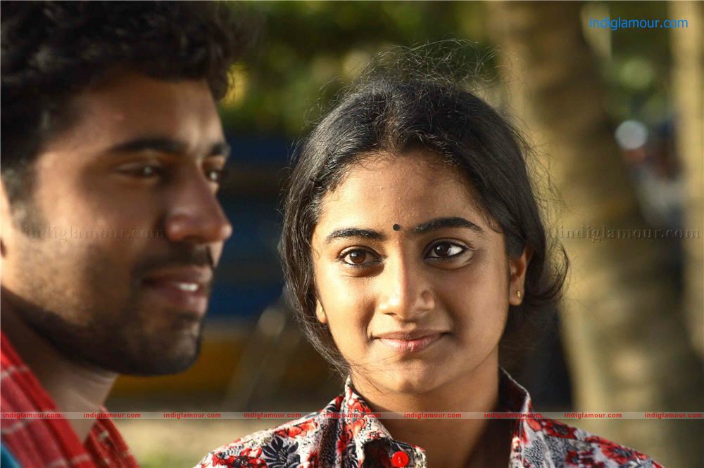 Oru Karyam Parayanund Movie hd photo
