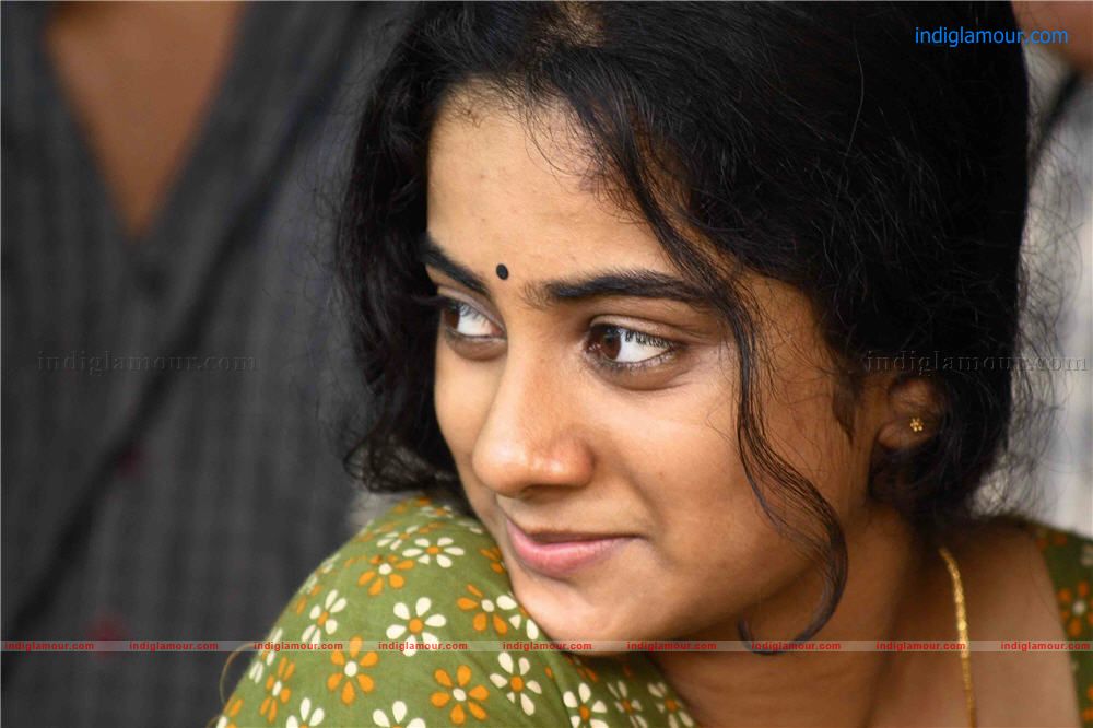 Oru Karyam Parayanund Movie hd photo
