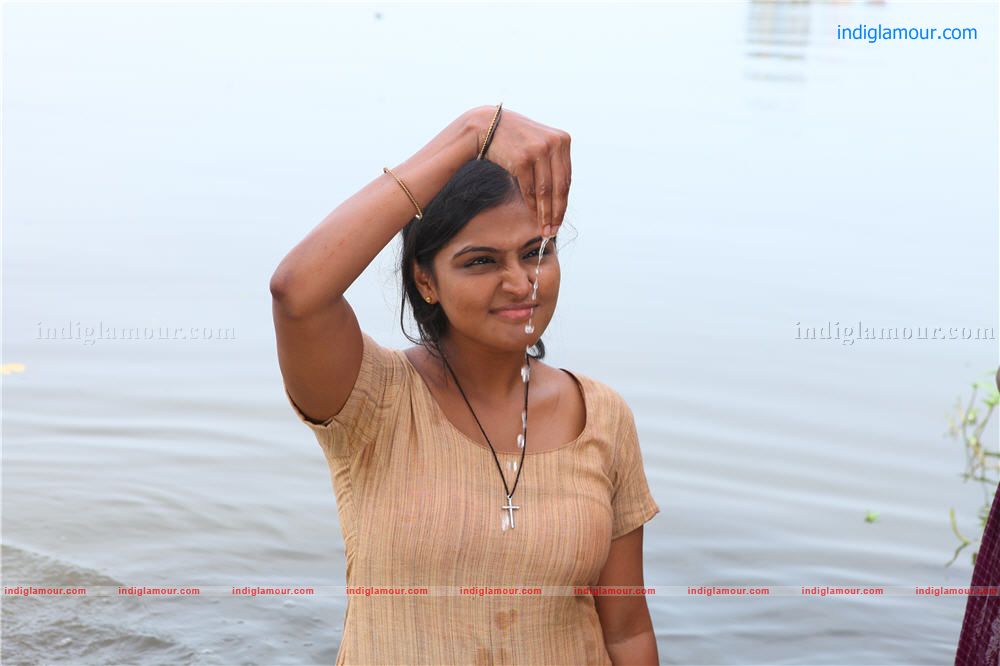 Pathiramanal Movie hd photo