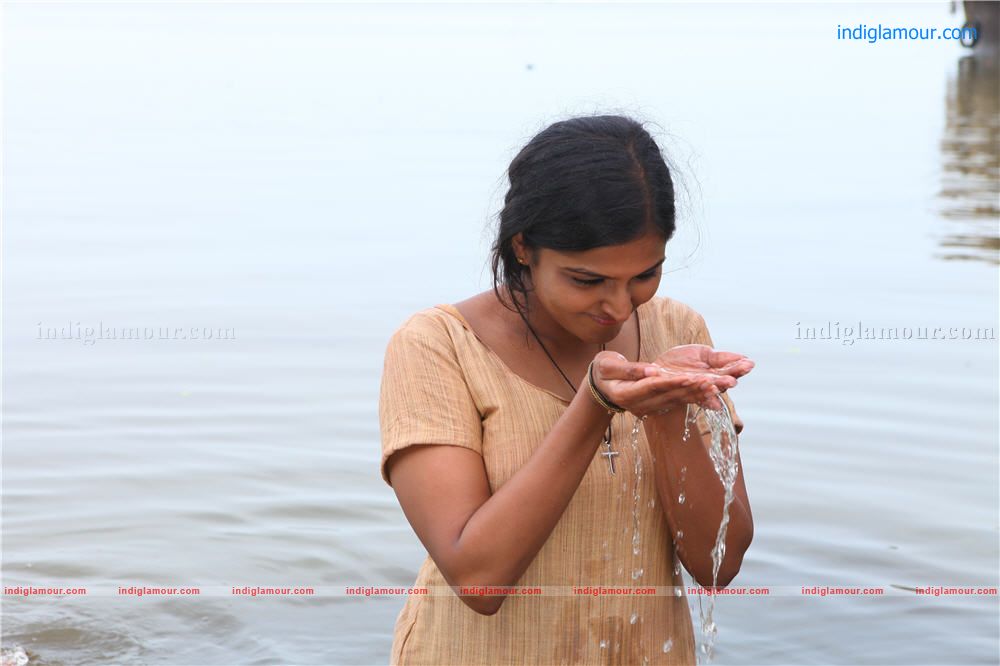 Pathiramanal Movie hd photo
