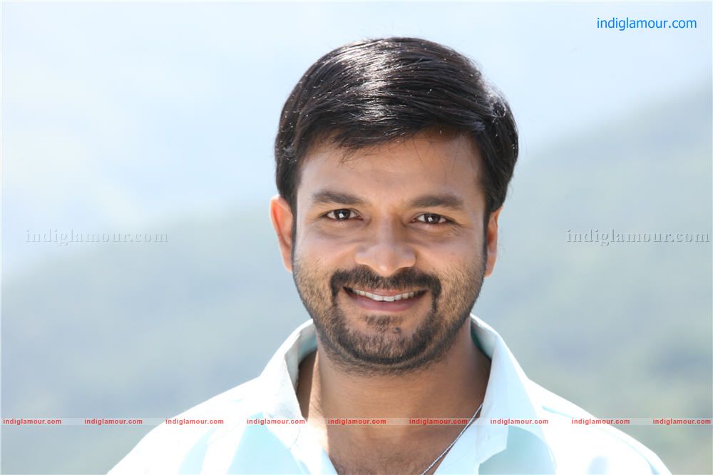 Pathiramanal Movie hd photo