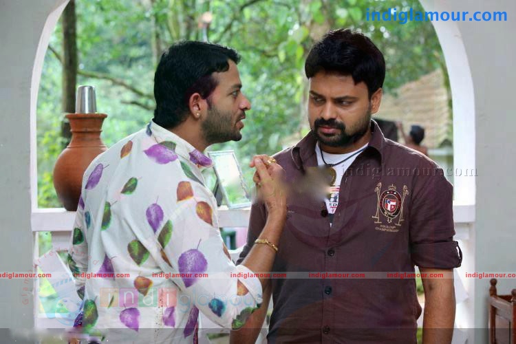 101 Weddings Movie hd photo