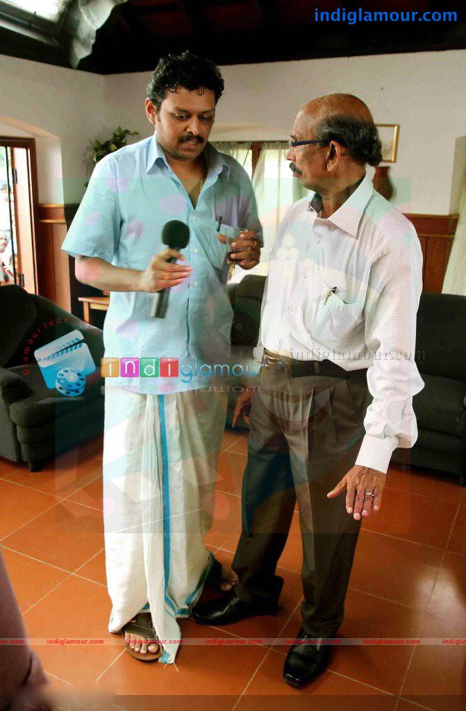 Molly Aunty Rocks Movie hd photo