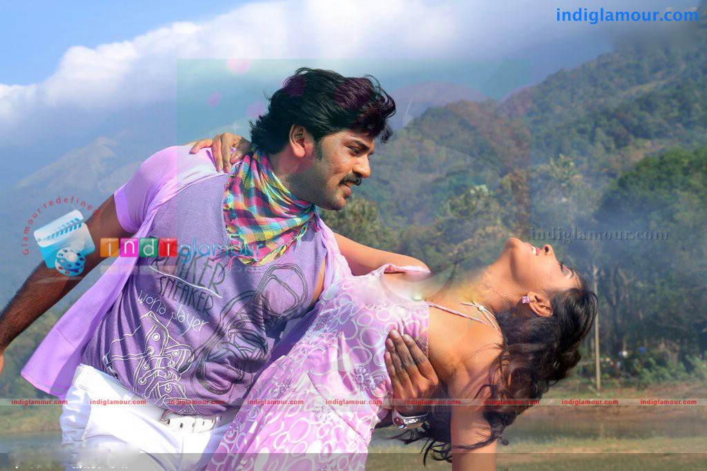 Vargavikattu Town To Village Movie hd photo