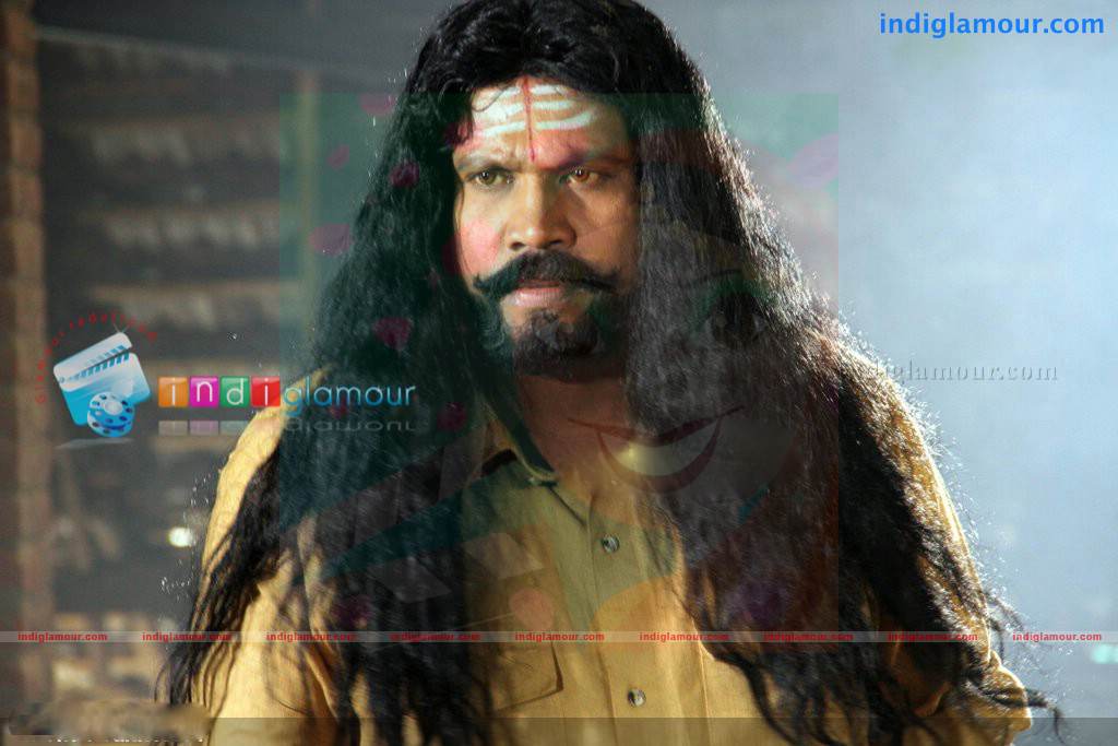 Vargavikattu Town To Village Movie hd photo