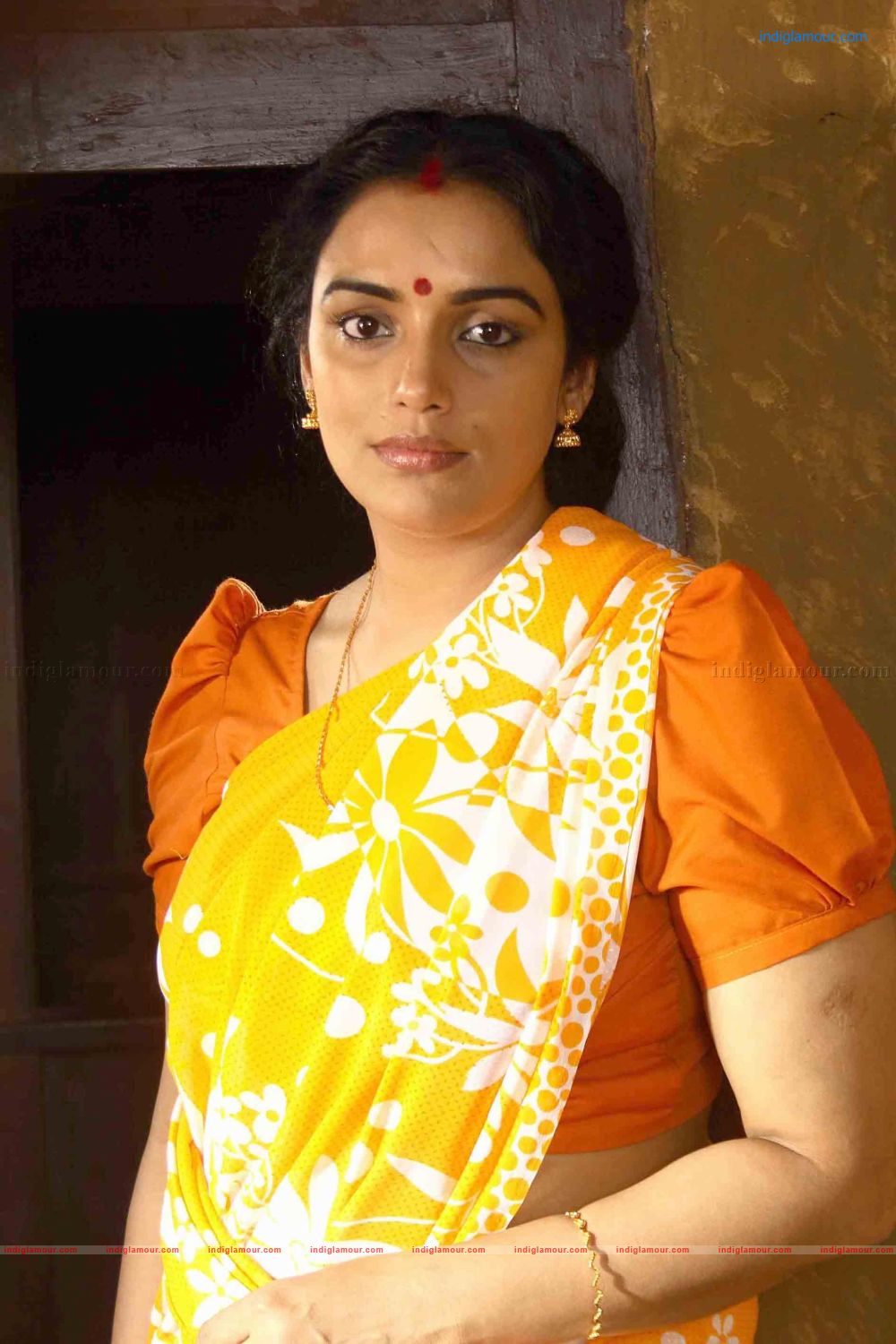 Ithra Mathram Movie hd photo