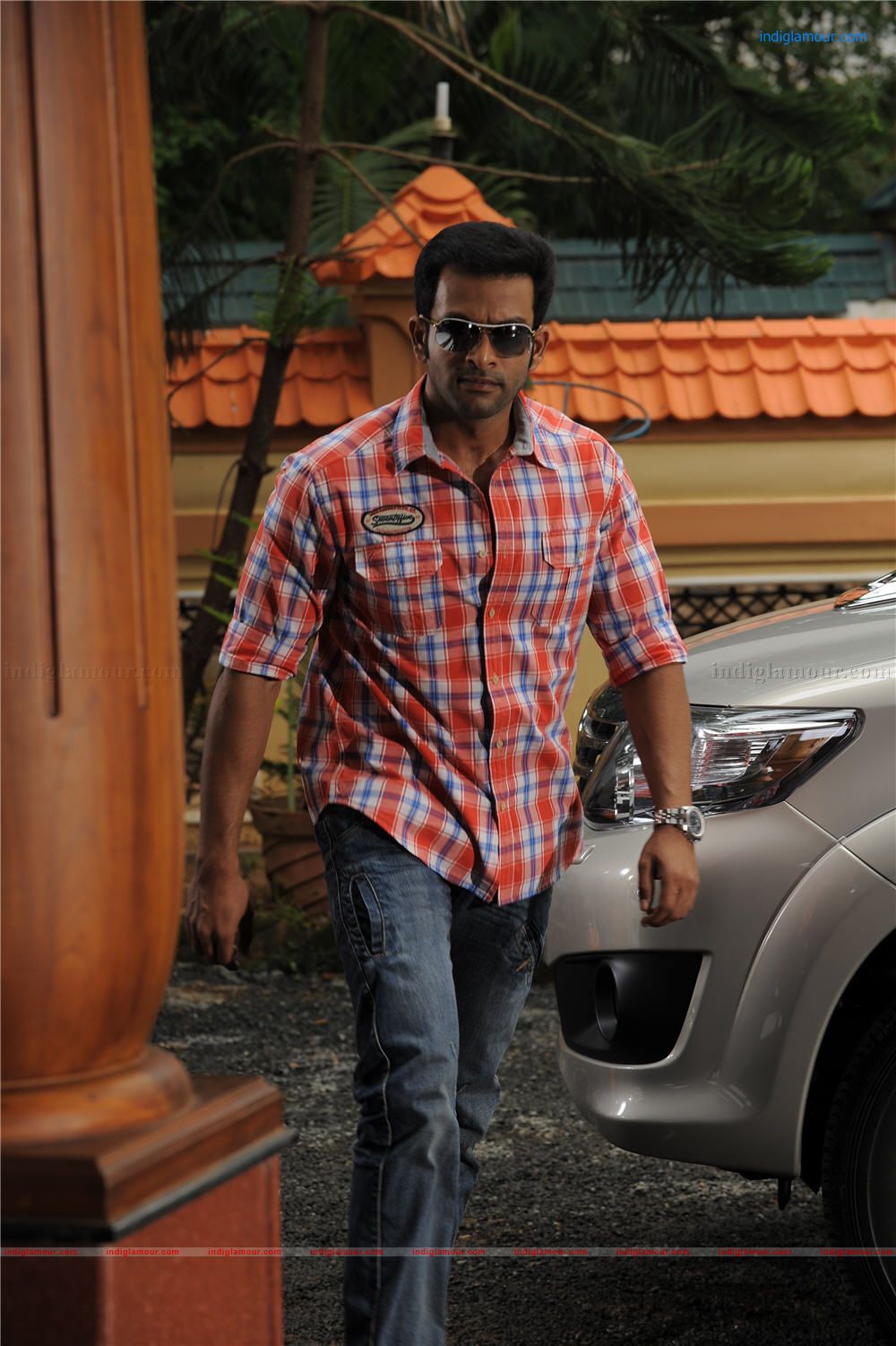 Simhasanam Movie hd photo