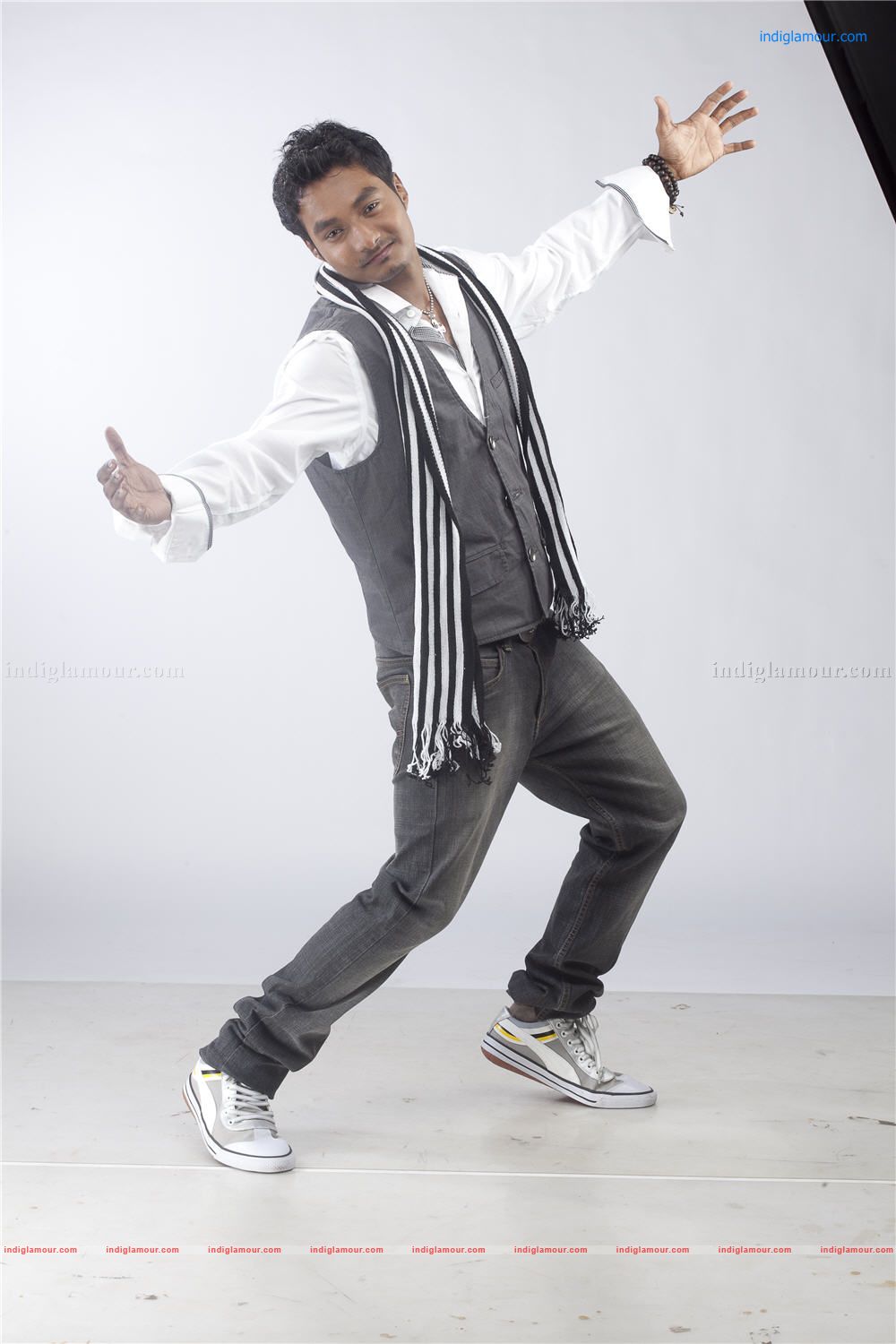 Pocket lover Movie hd photo