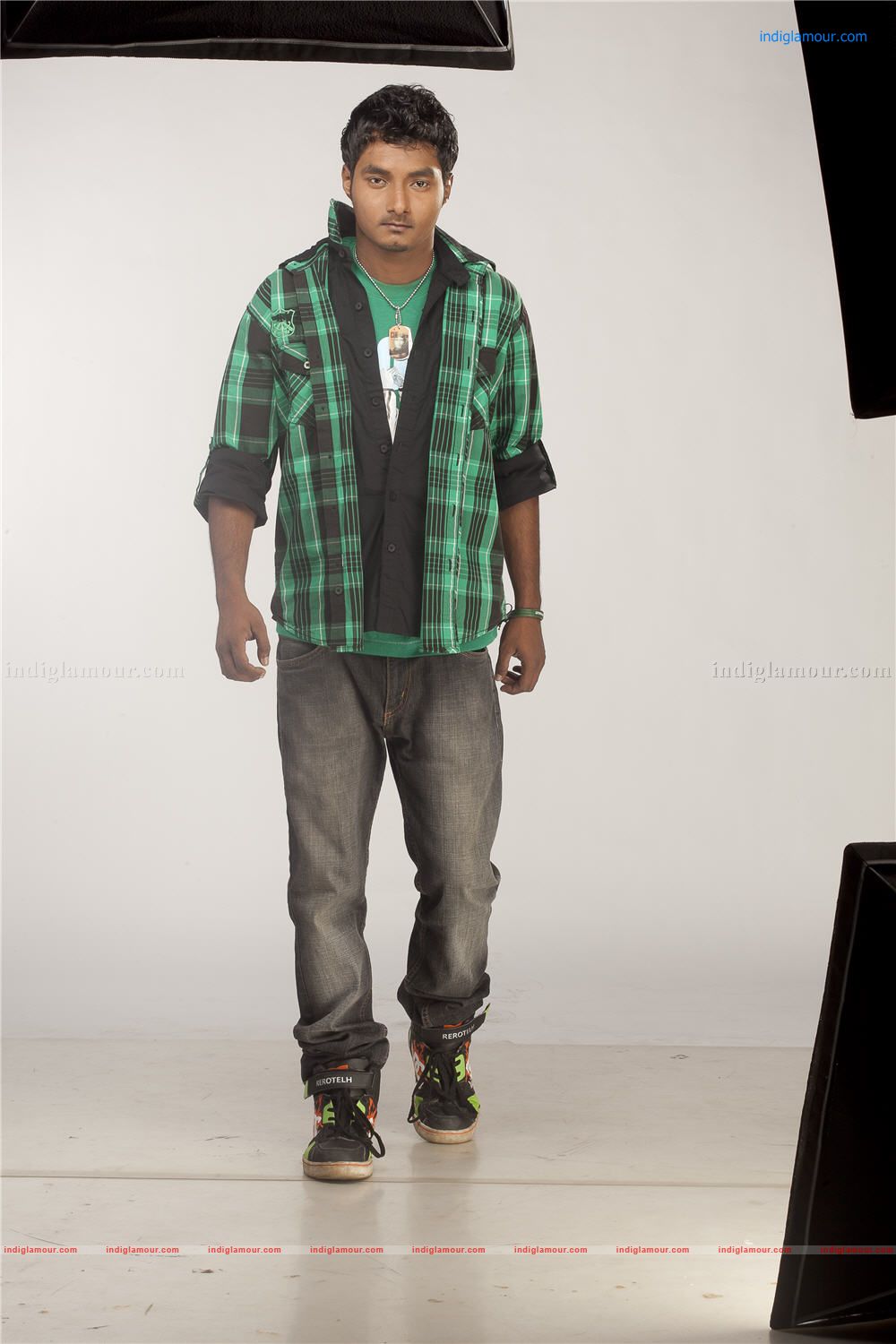 Pocket lover Movie hd photo