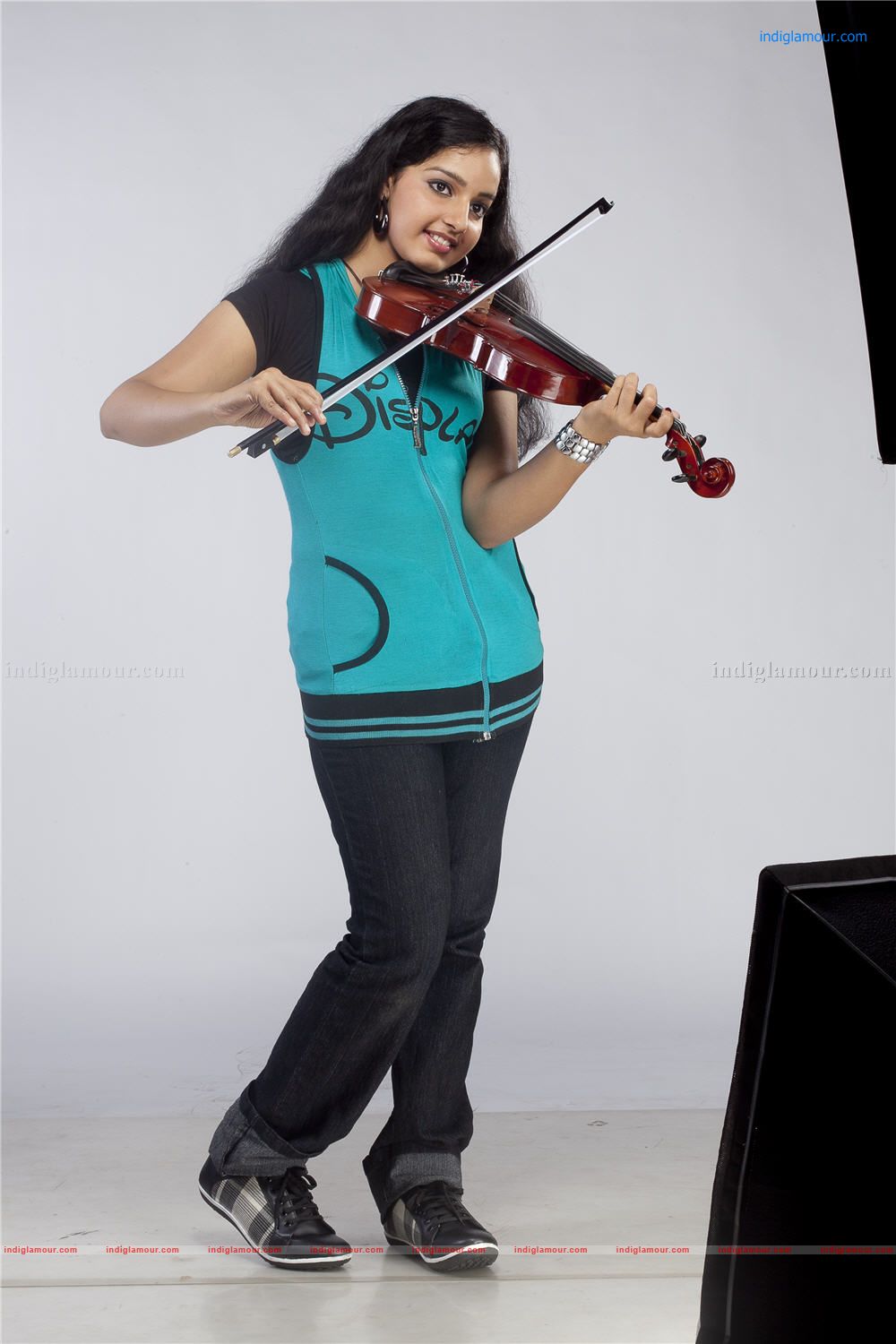 Pocket lover Movie hd photo