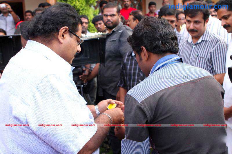 Kammath And Kammath Movie hd photo