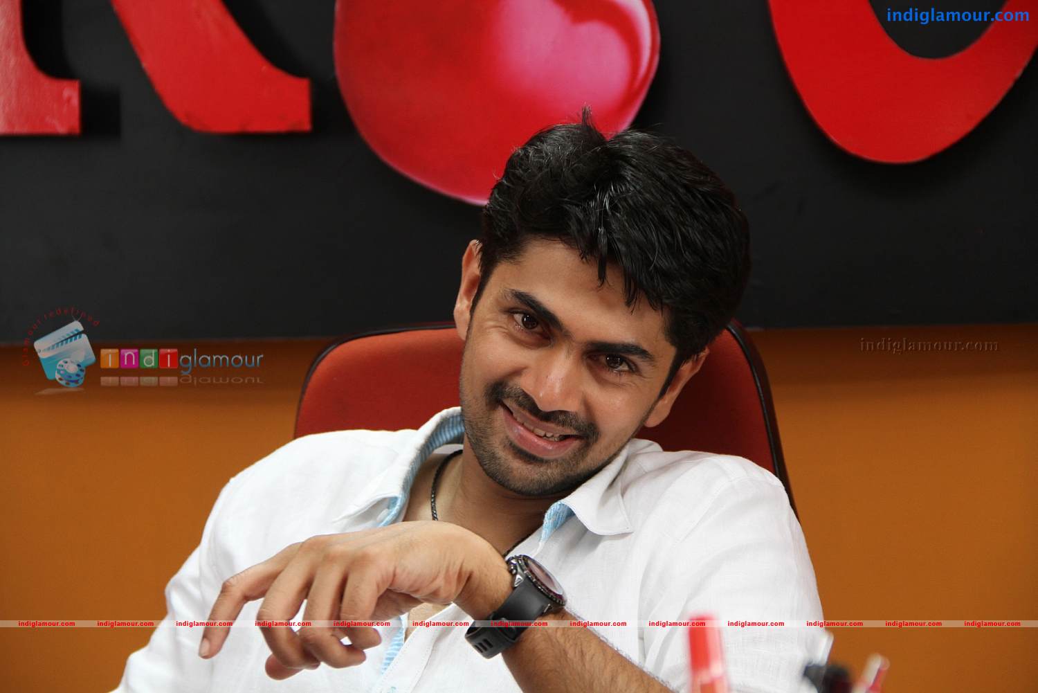 Annum Innum Ennum Movie hd photo