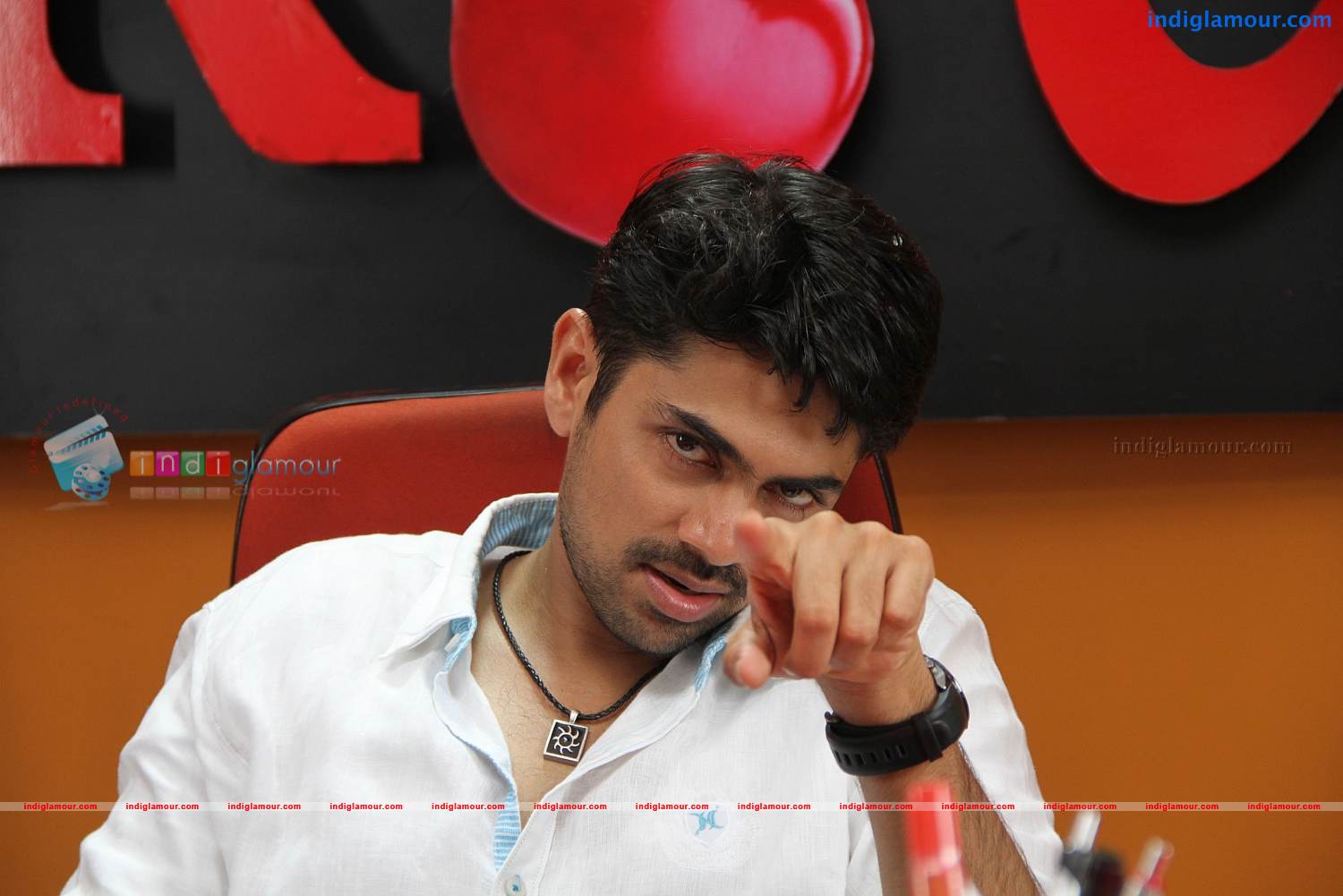 Annum Innum Ennum Movie hd photo