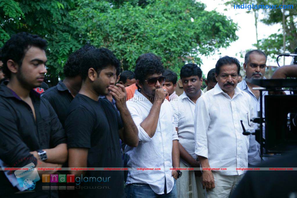 103 K.M Movie hd photo