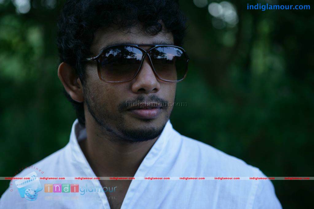 103 K.M Movie hd photo