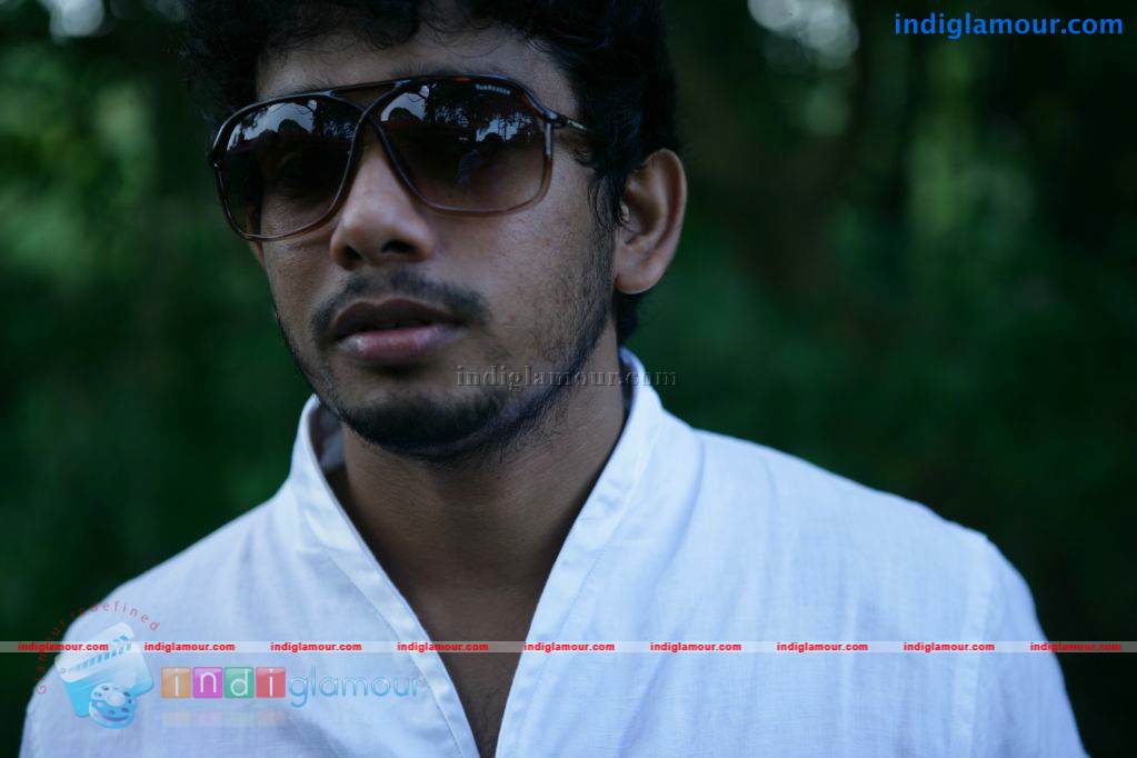 103 K.M Movie hd photo