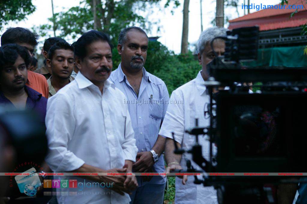 103 K.M Movie hd photo