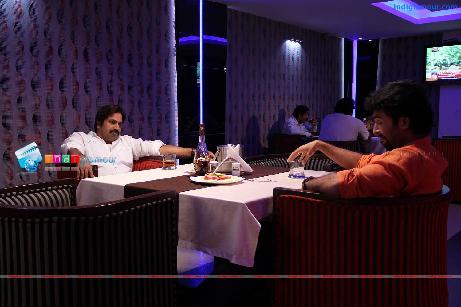 Annum Innum Ennum Movie hd photo