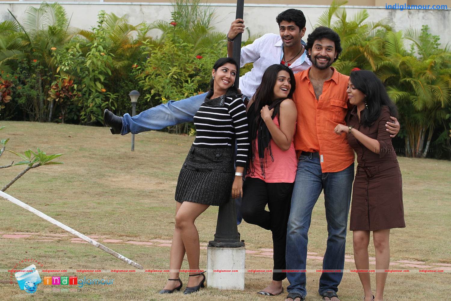 Annum Innum Ennum Movie hd photo