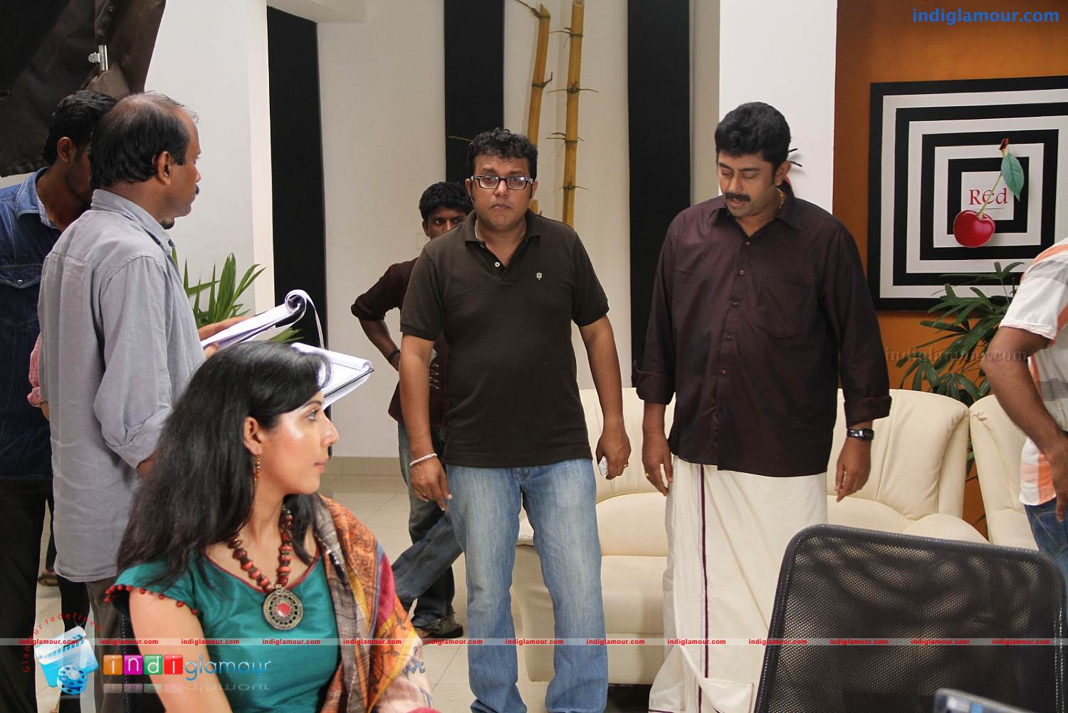 Annum Innum Ennum Movie hd photo