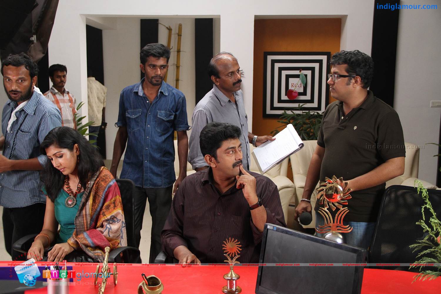 Annum Innum Ennum Movie hd photo