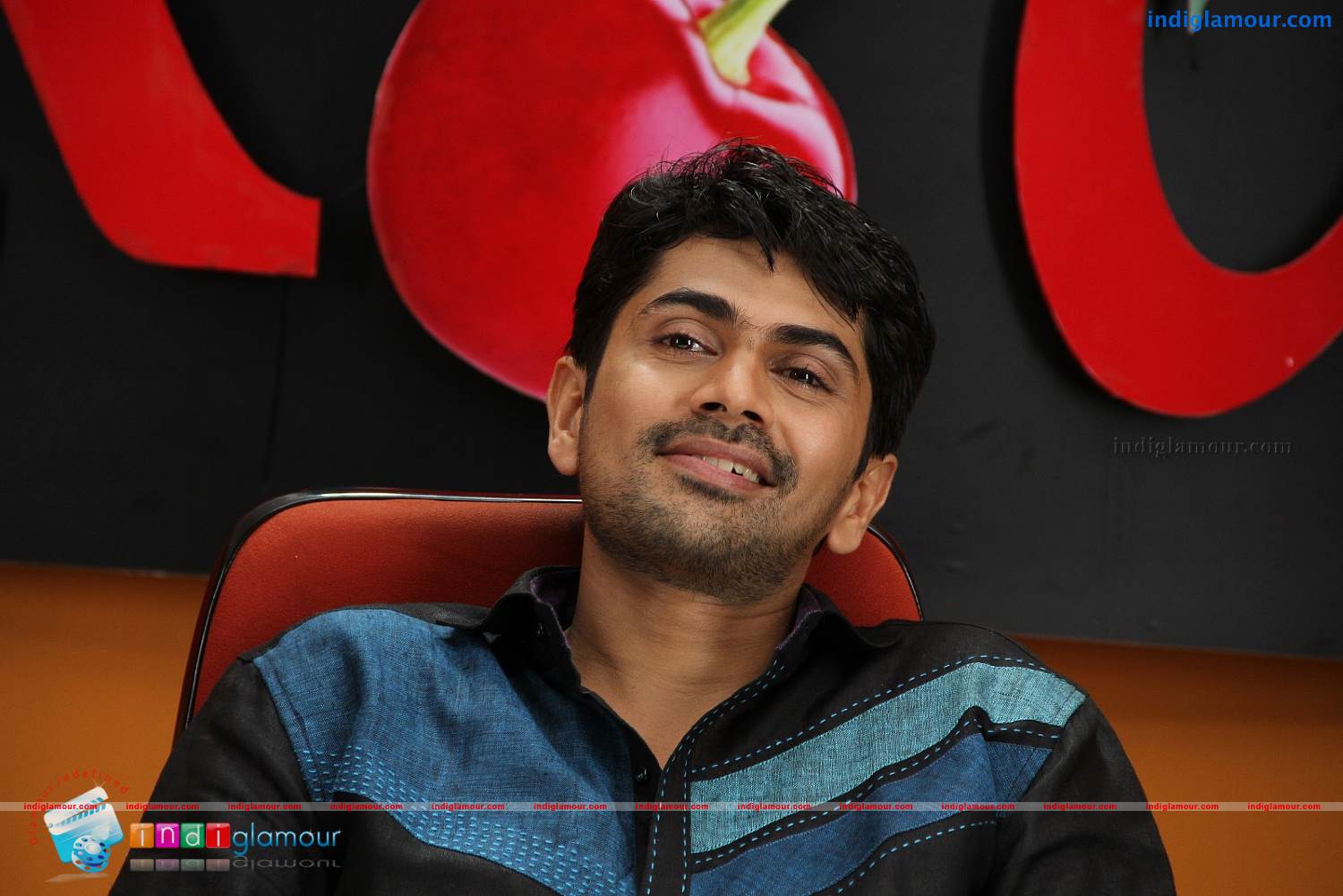 Annum Innum Ennum Movie hd photo