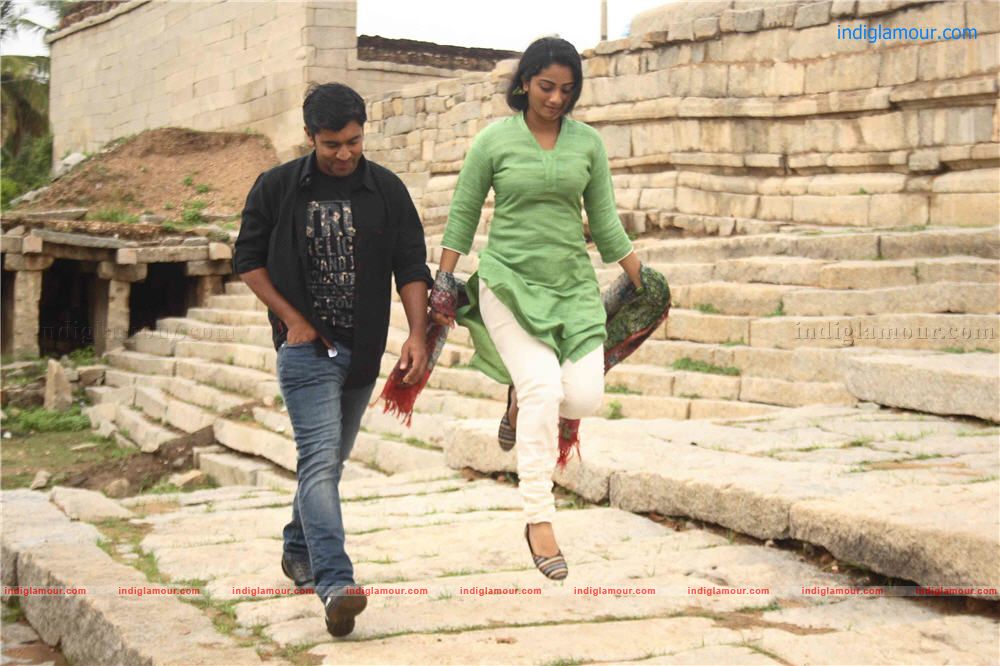 Puthiya theerangal Movie hd photo