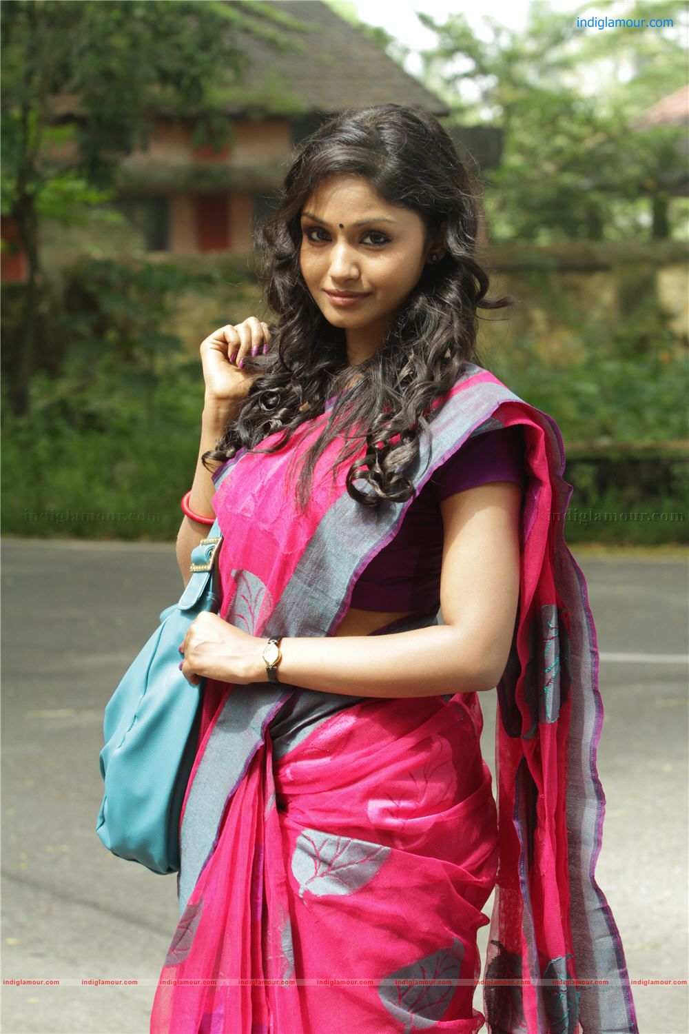 10.30 am local call Movie hd photo