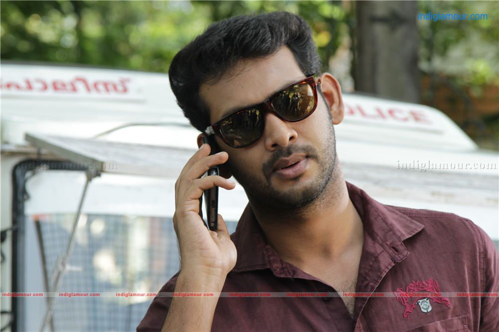 10.30 am local call Movie hd photo