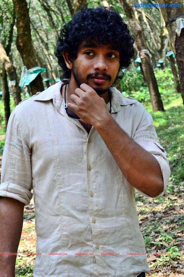 103 K.M Movie hd photo