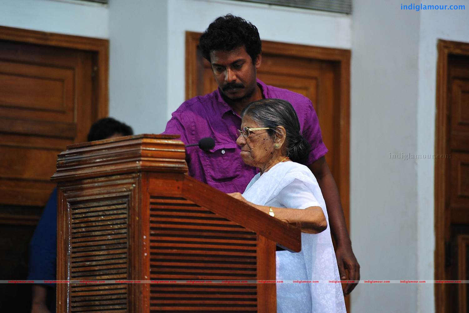 Vasanthathinte Kanal Vazhikal Movie hd photo
