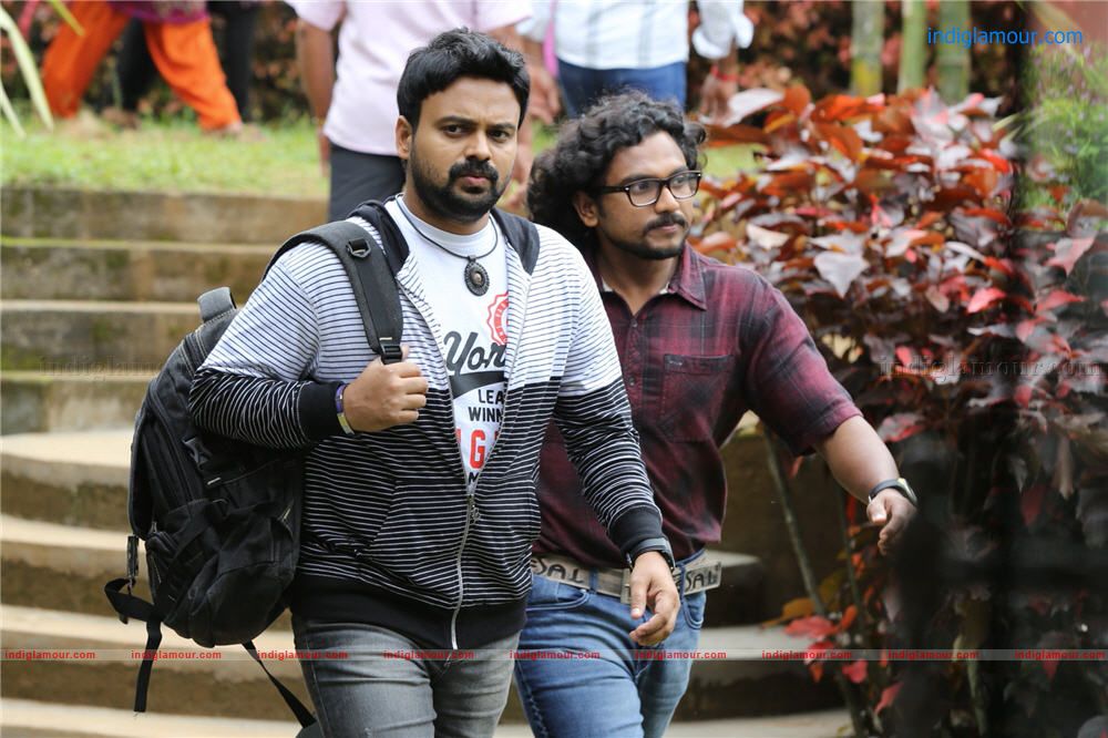 101 Weddings Movie hd photo