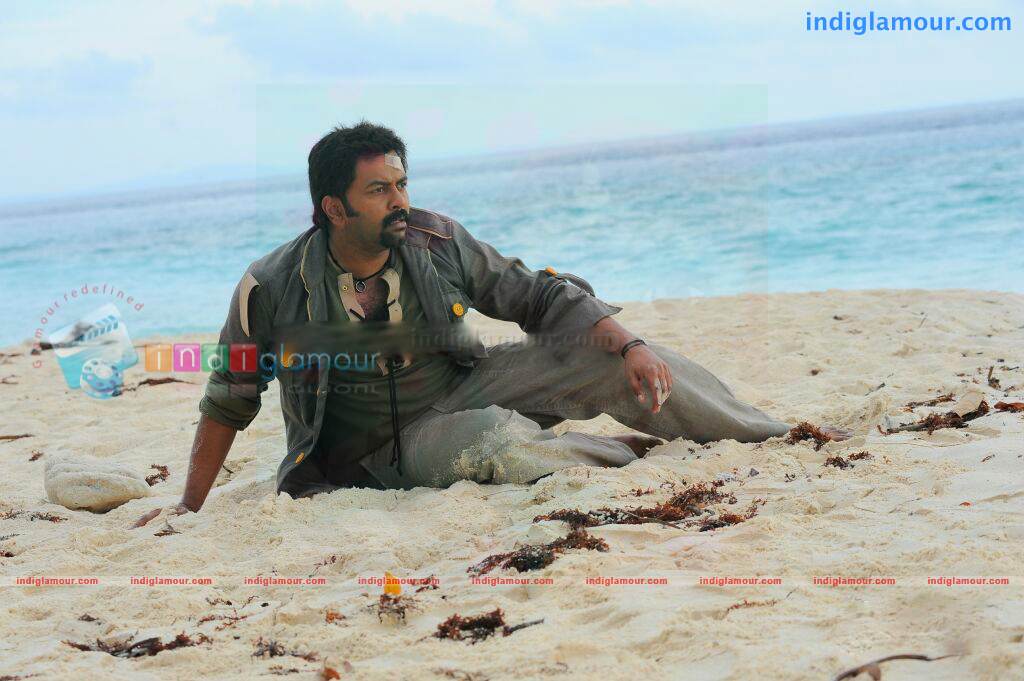 Aakashathinte Niram Movie hd photo