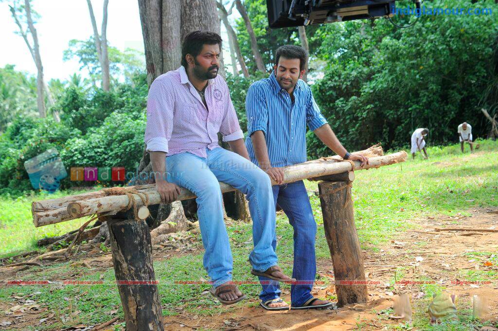 Aakashathinte Niram Movie hd photo