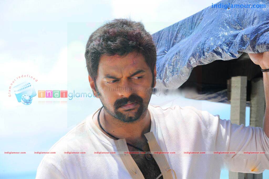 Aakashathinte Niram Movie hd photo