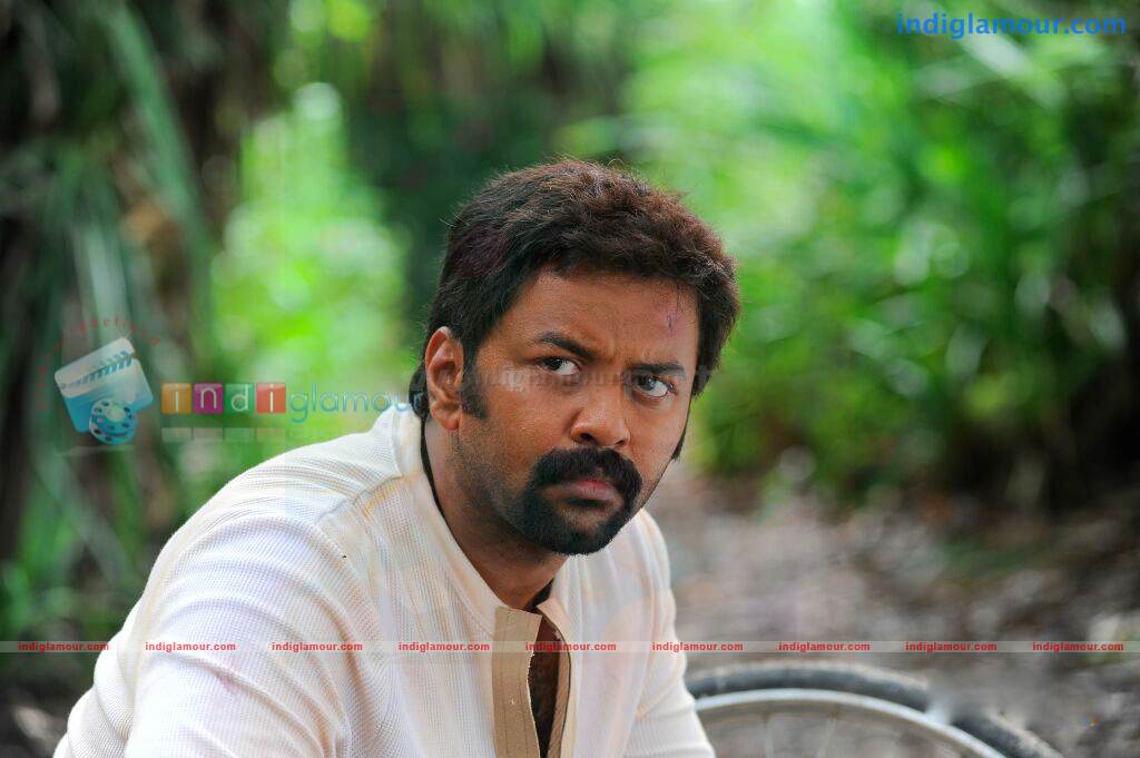 Aakashathinte Niram Movie hd photo