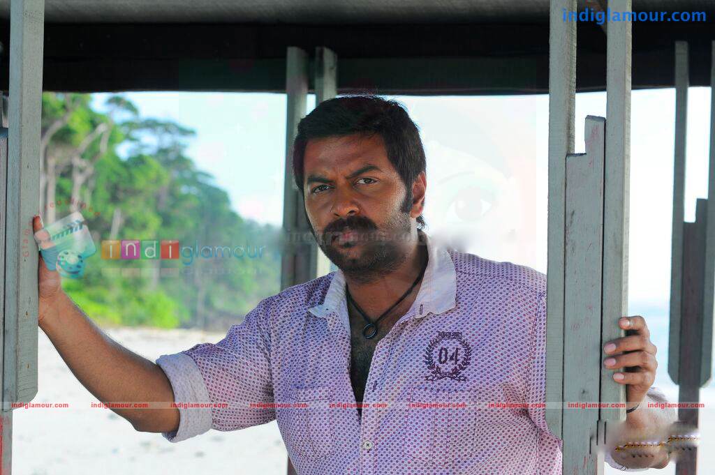 Aakashathinte Niram Movie hd photo