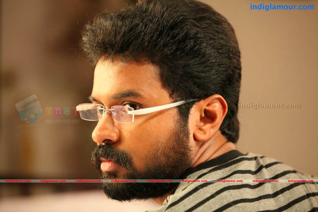 Ms Lekha Tharoor Kannunath Movie hd photo