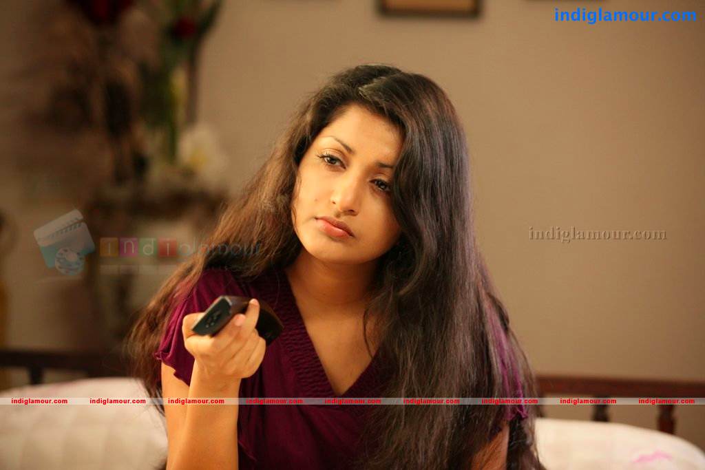 Ms Lekha Tharoor Kannunath Movie hd photo