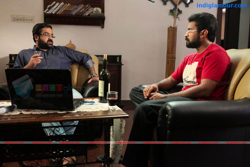 Ms Lekha Tharoor Kannunath Movie hd photo